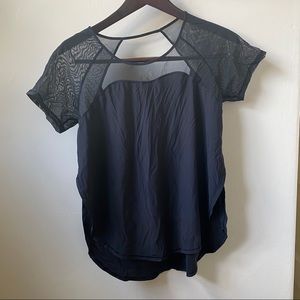 Lululemon Anew Short Sleeve Tee Black size 4